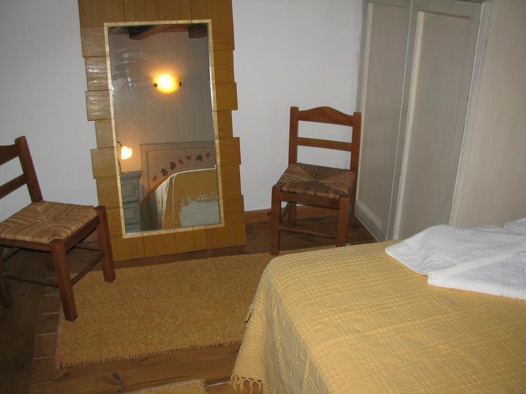 Porfyrousa Traditional Hotel Milopótamosz Kültér fotó