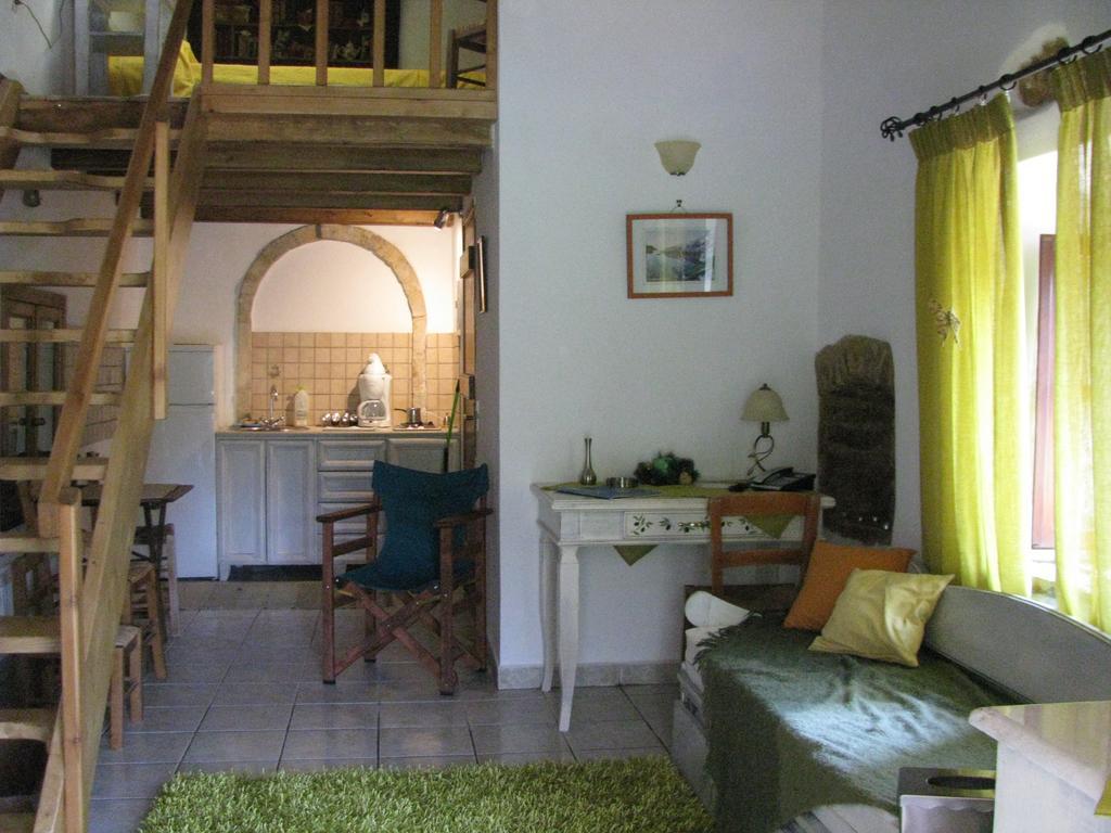 Porfyrousa Traditional Hotel Milopótamosz Kültér fotó